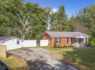 1998 New Home Rd, Smithville, TN 37166