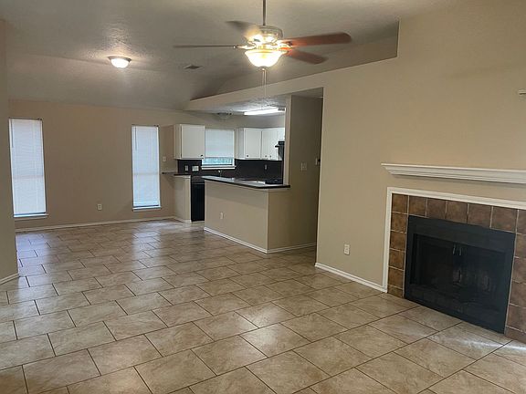 5th image of 19519 Shady Bank Dr