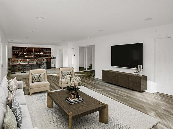 5th image of 5280 Lakerock Way SW