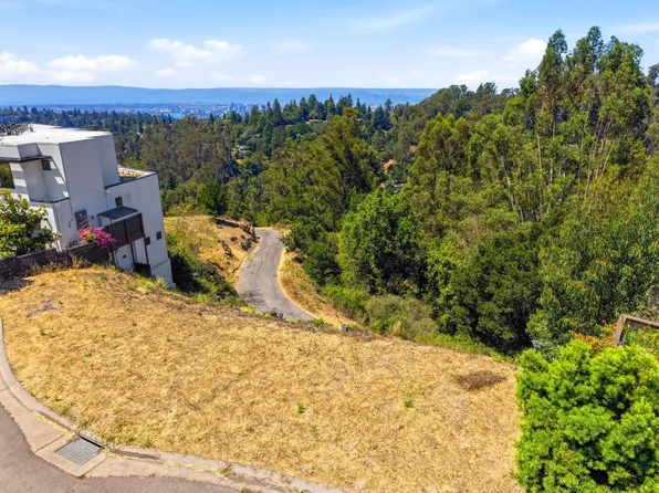 21 Jewel Ct, Oakland, CA 94611