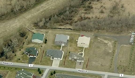 5th image of 462 Aqua Ln