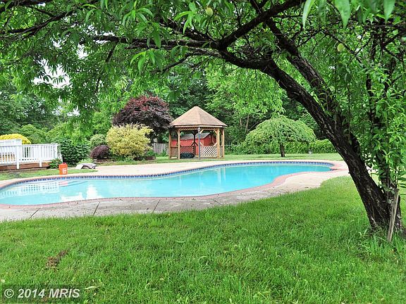 5th image of 10397 Buchanan Dr