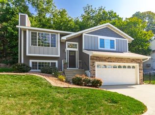 1040 14th Ave SW, Rochester, MN 55902