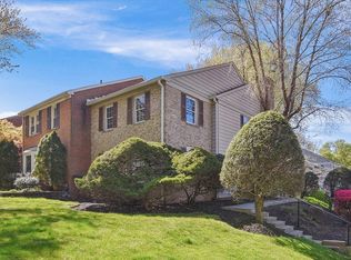 1750 Lang Dr, Crofton, MD 21114