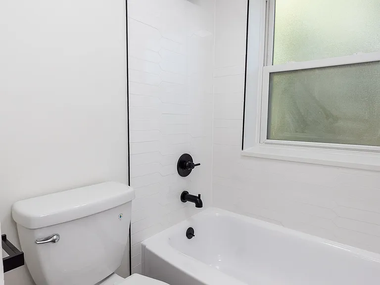 816 N Cherry St — Photo 24