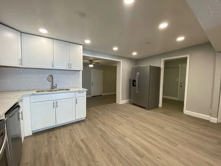 2818 Palmdale St — Photo 10