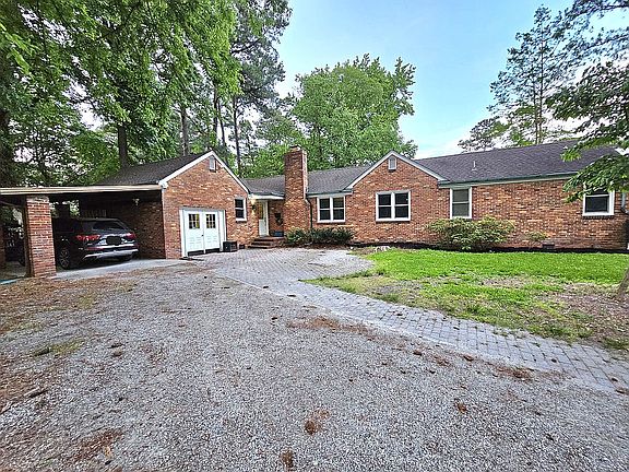 3rd image of 1520 S Eleanor Ct