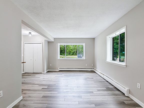4th image of 9275 Brookside Dr #H