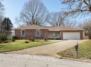 2103 E Rosebrier Pl, Springfield, MO 65804