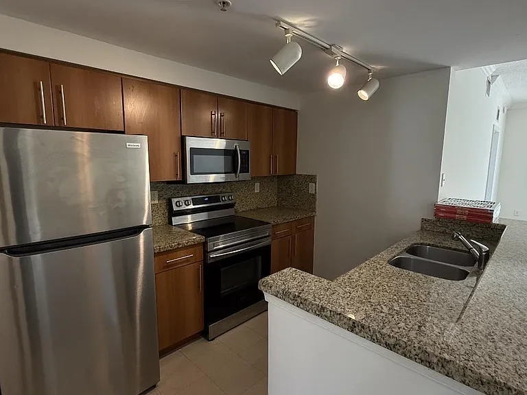 5800 W Sample Rd #307 — Photo 3