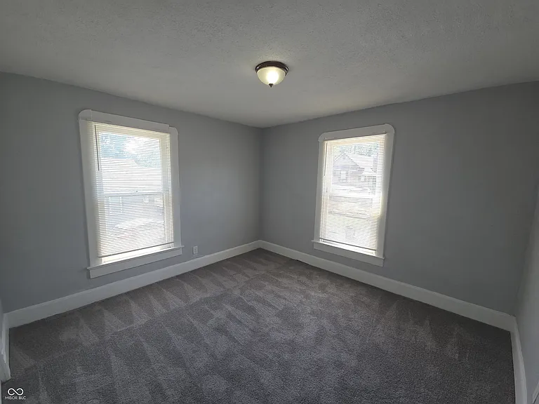 516 W 28th St — Photo 13
