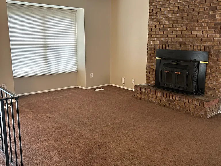 8257 S Grambling Way — Photo 3