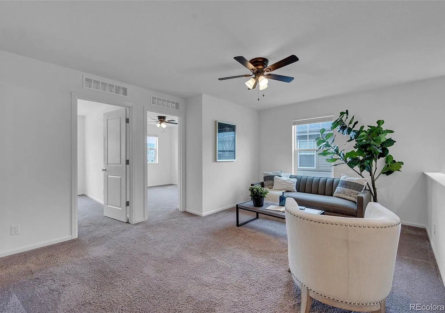 Beautiful 4-Bedroom Townhome with Premium Amenities in Erie, CO — Photo 4