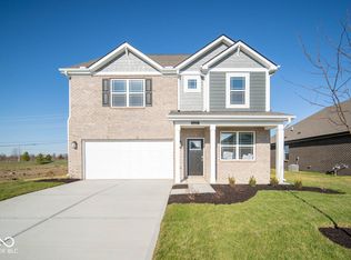 1422 Foxtail Ln, Greenwood, IN