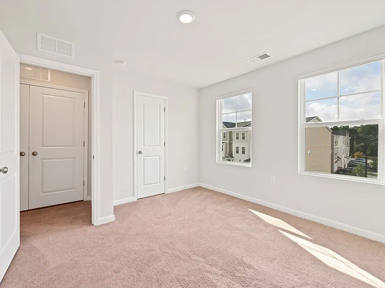 1090 Shoreside Dr — Photo 10