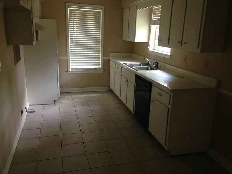 2900 Clearwood Rd — Photo 8