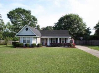 7051 Huntington Ct S, Mobile, AL 36619