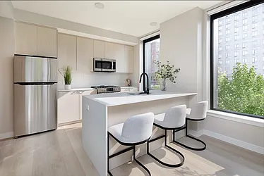 153-10 88th Avenue, #714