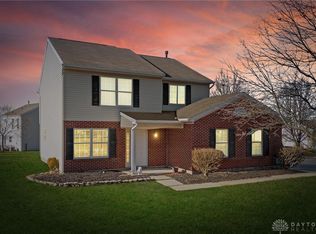 425 W Pugh Dr, Springboro, OH 45066