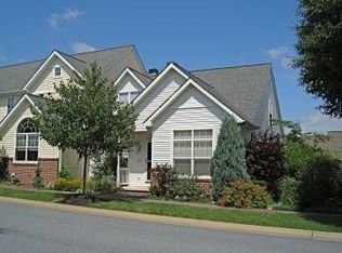 1055 Kent Gdns, Lititz, PA 17543