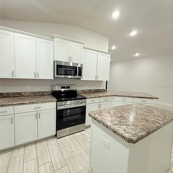 8797 SE 161st Pl — Photo 9