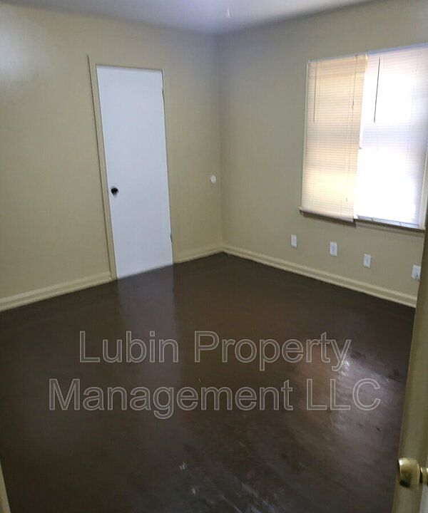 2nd image of 3627 W Sutton Dr