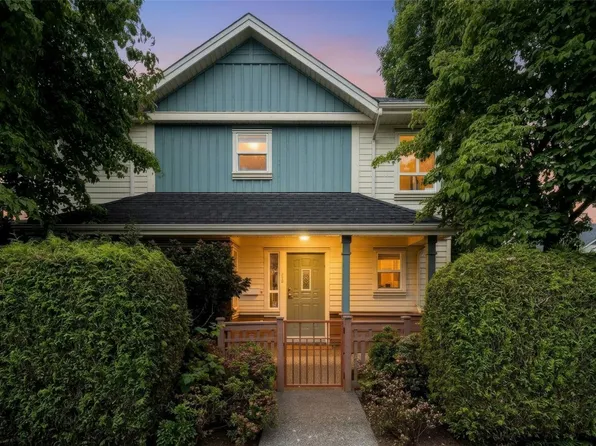 1019 N Park St #16, Victoria, BC V8T 5L4