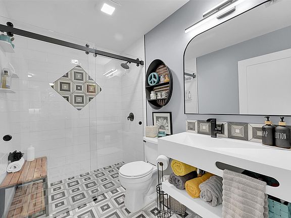 4th image of 163 Lake Meryl Drive #163