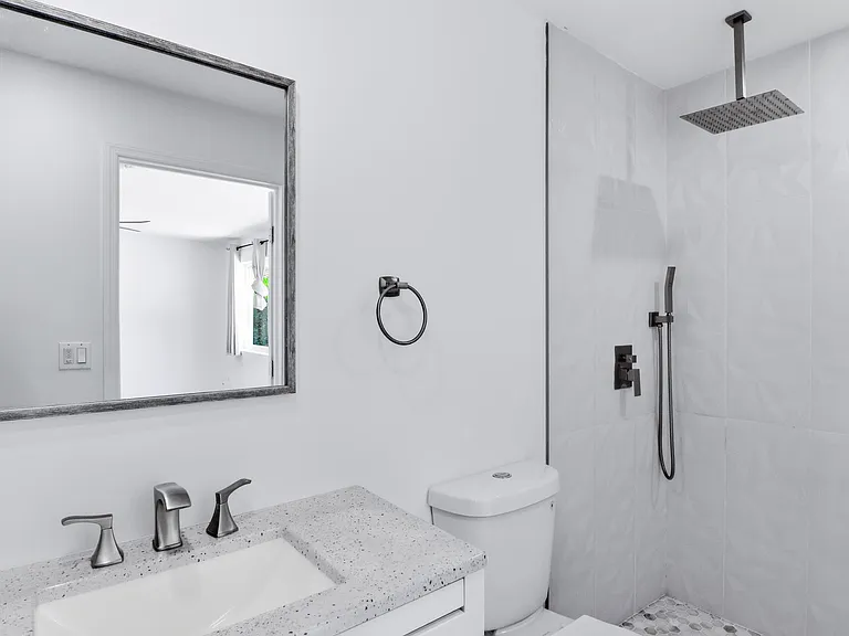 106 Auburn Dr — Photo 10
