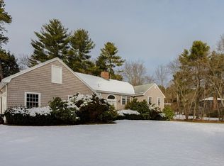 12 Indian Hill Rd, Medfield, MA 02052