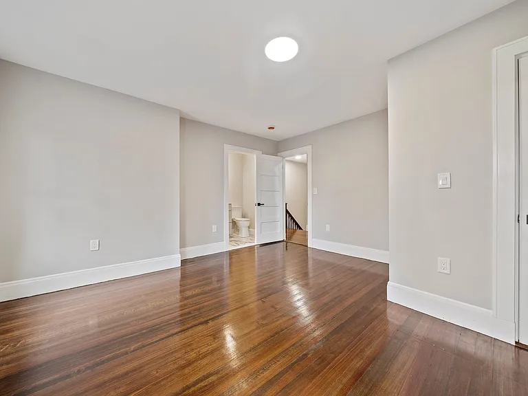 43 Evergreen Ave #2 — Photo 8