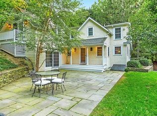 668 Harris Rd, Bedford Hills, NY 10506