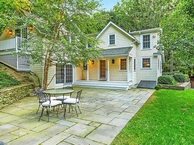 668 Harris Rd, Bedford Hills, NY, 10506