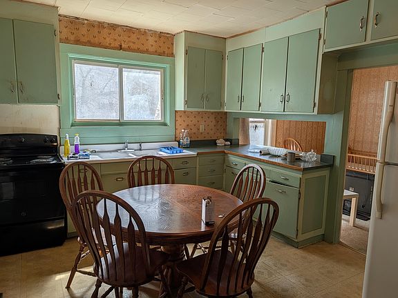 2nd image of 152 Seminary Street
