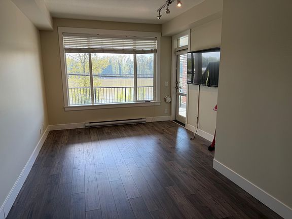 5th image of 22327 River Rd #206