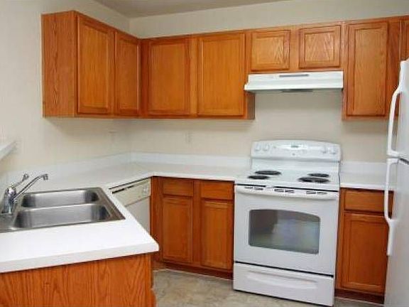 Plenty of kitchen space!