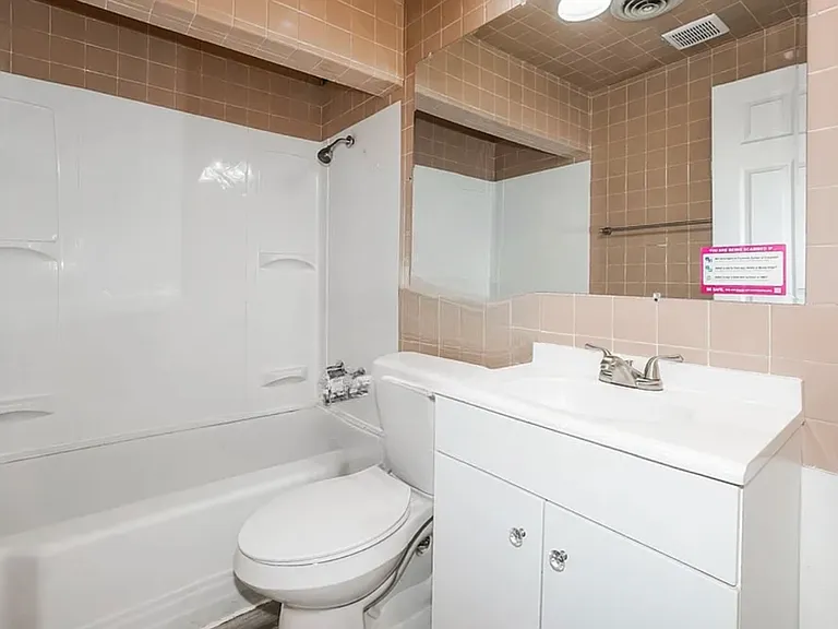 5084 Adella St — Photo 4