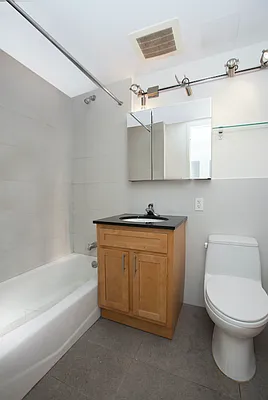 Rented by REAL New York | media 4