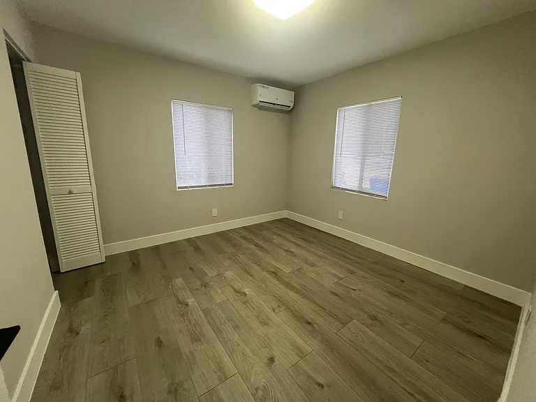 1114 N 17th Ct #A — Photo 15