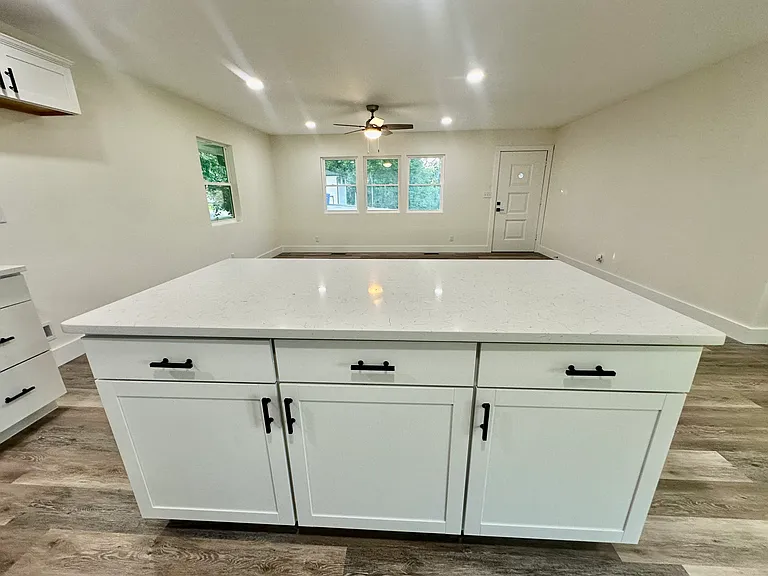 2814 Ridge Crest Dr — Photo 8