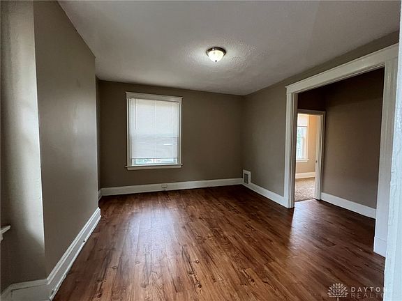 2nd image of 1065 Winfield Ave