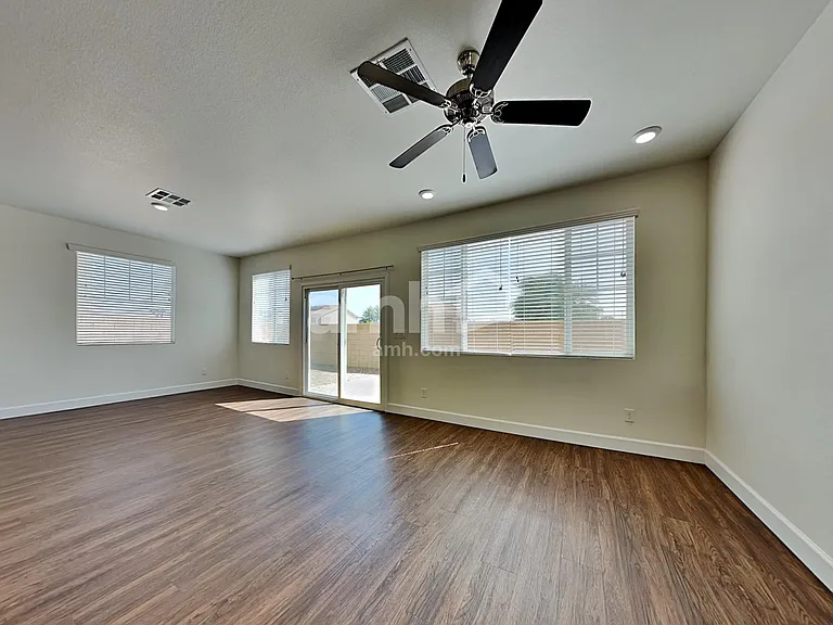 1609 Viaggio Ave — Photo 7