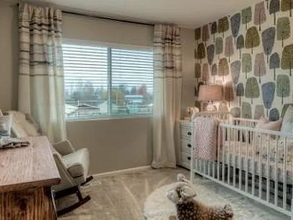 1407 28th St NW, Puyallup, WA 98371