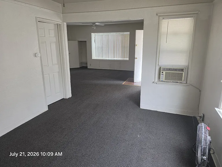 1619 E Cambridge Ave — Photo 5