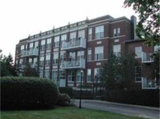 100 Parks St APT 32, Duxbury, MA 02332