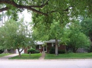 2242 W Briarwood Ave, Littleton, CO 80120