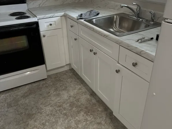 240 S Main St, Manville, NJ