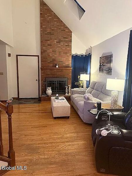 4th image of 58 Wakefield Court