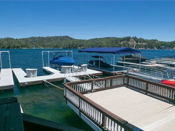 432 Palisades Ct #A, Lake Arrowhead, CA 92352