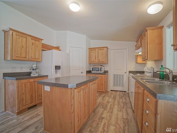 3rd image of 12351 Bear Track Ln SW